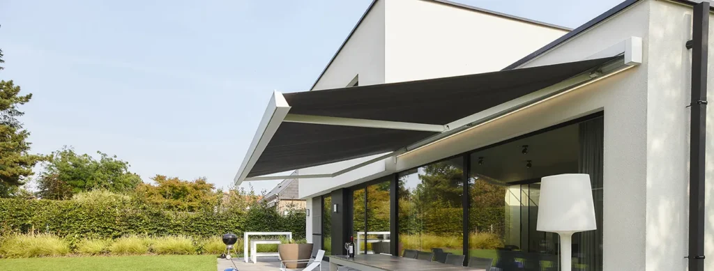 Awning Lipat